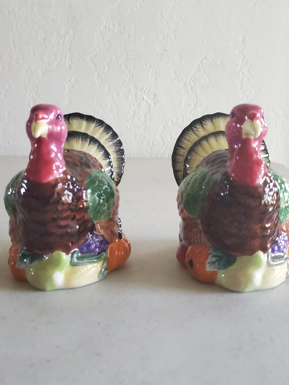 Colorful Ceramic Turkey Salt and Pepper Shakers Cosmos, Like New pumpkin, fruit